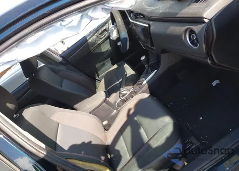 2019 Toyota Corolla Le z USA, uszkodzony, nr VIN 2T1BURHE9KC140641